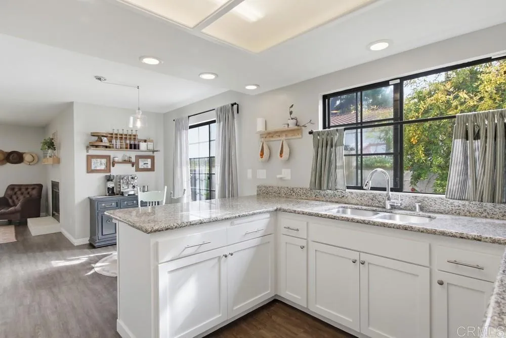 https://cdn.realtyfeed.com/cdn/127/306589301/4519647f001208ad69ab965d7b54871c.webp