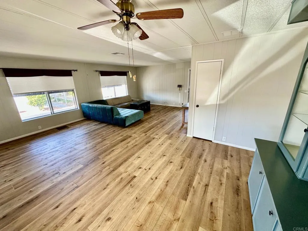 https://cdn.realtyfeed.com/cdn/127/306589307/070320b476f3a385f943359daff91b16.webp