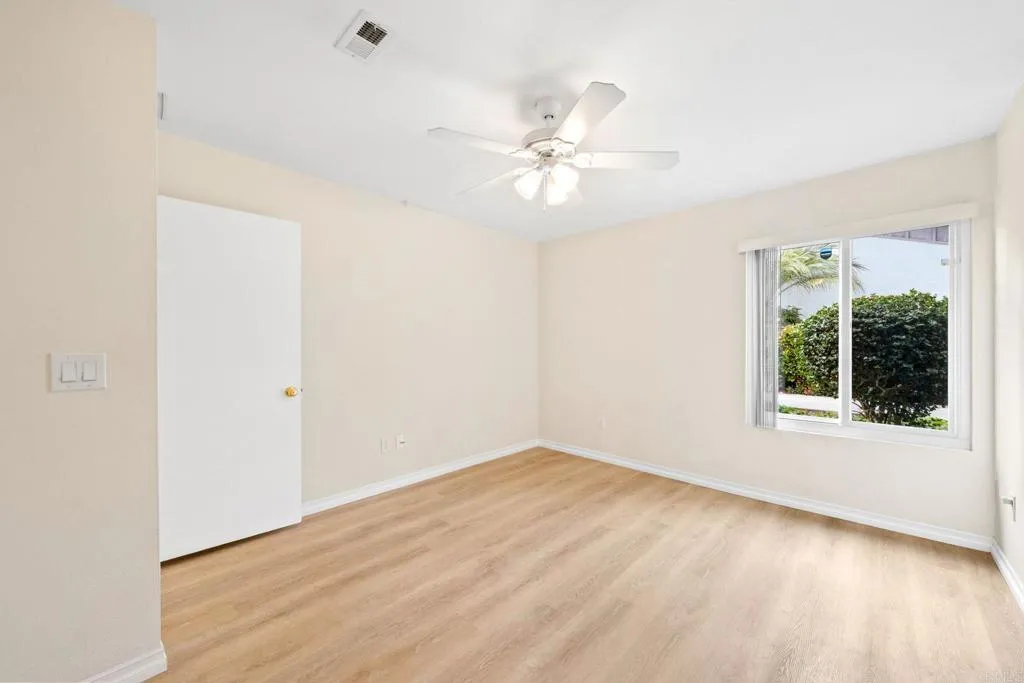 https://cdn.realtyfeed.com/cdn/127/306589331/5c486813aca032281ad04104871ed155.webp