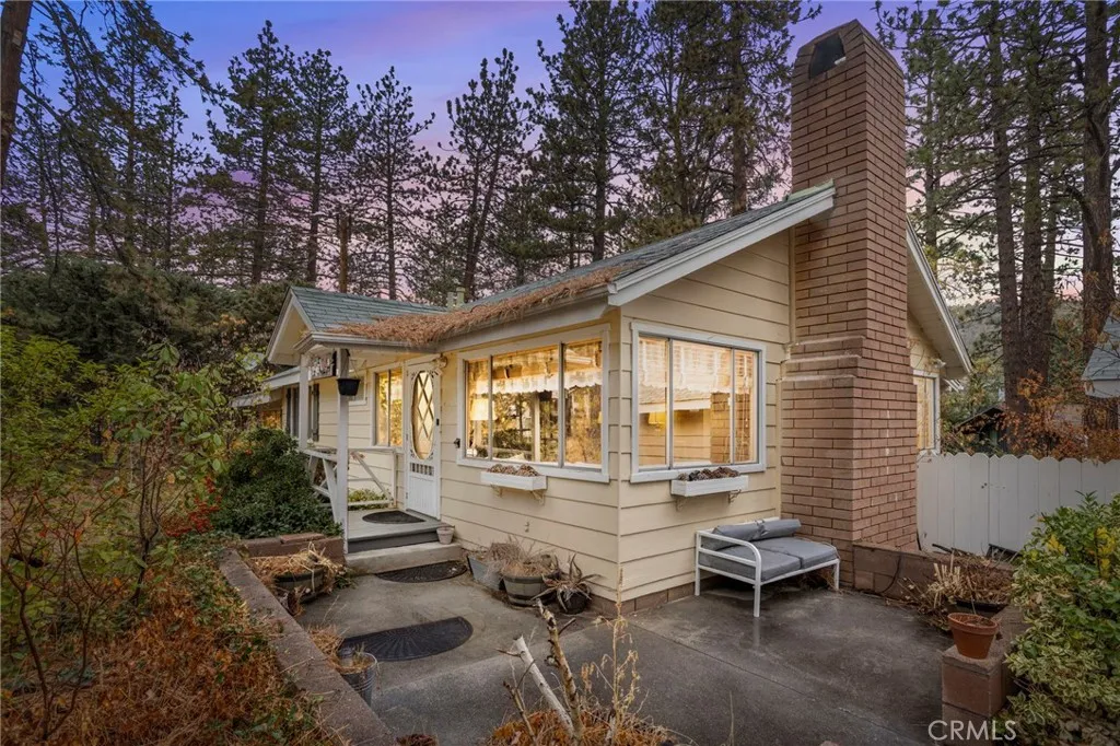 2046 Thrush, Wrightwood, CA 92397 - Photo 2 of 45, Wrightwood, CA