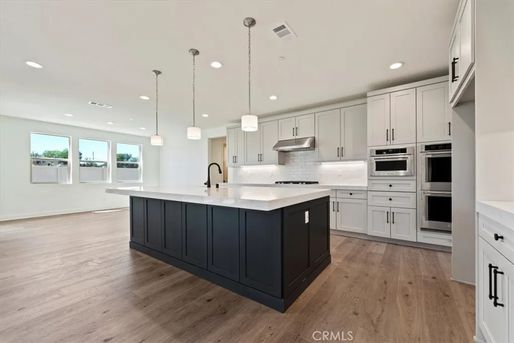 https://cdn.realtyfeed.com/cdn/127/306589436/78d064c32134d26bb2b0739822356fdd.webp
