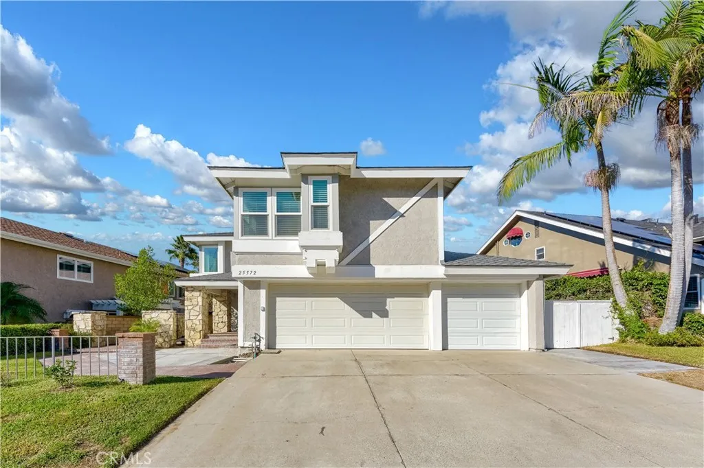 Laguna Hills, CA 92653