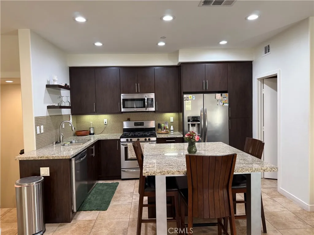 Photo #9: TR25261265 Listing: Photo #9