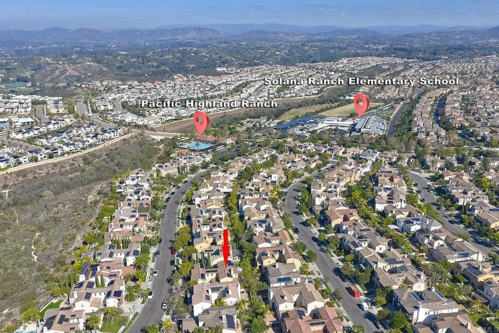 https://cdn.realtyfeed.com/cdn/127/306589524/52347dcb2577c7f2bdee3ab81baf6986.webp