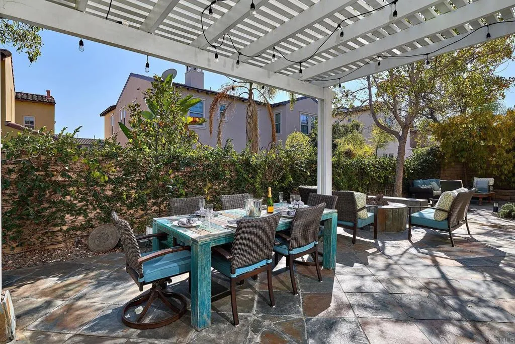 https://cdn.realtyfeed.com/cdn/127/306589524/61e733b516fc4c5b06e533220b9a57b9.webp
