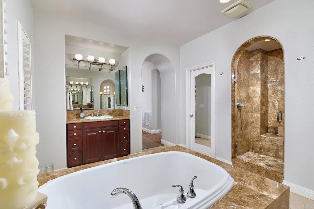 https://cdn.realtyfeed.com/cdn/127/306589524/69a9c06a9160f0122040577c99eaff7c.webp