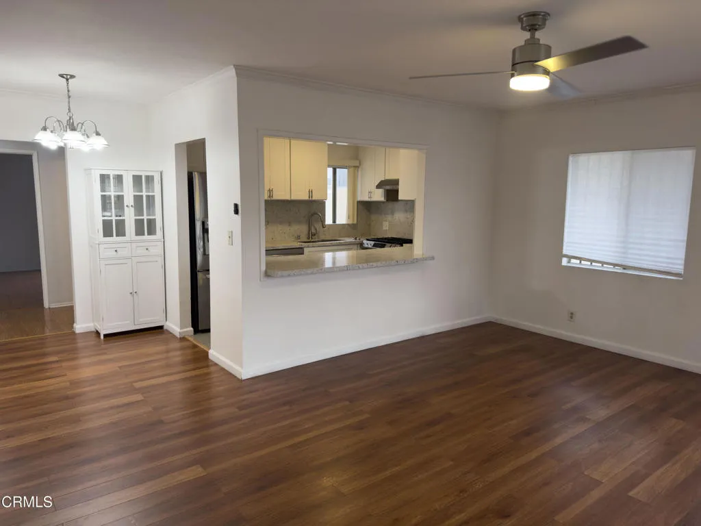 Los Angeles, CA 90027