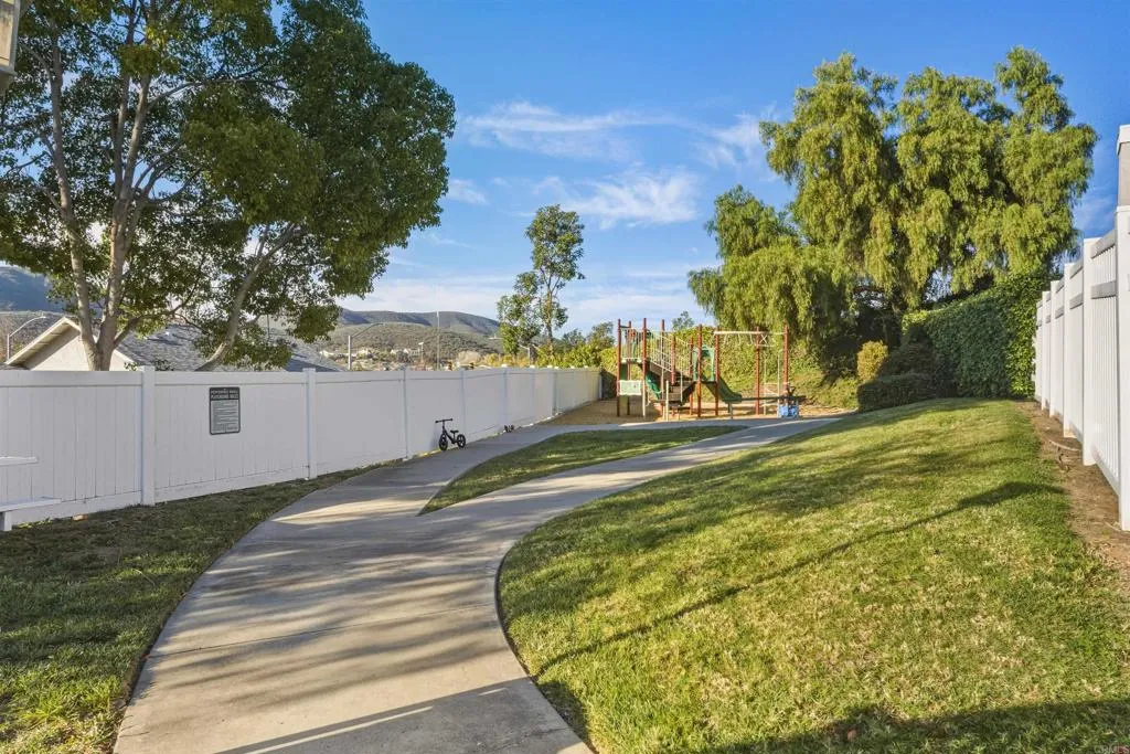 Photo #10: NDP2510889 Listing: Photo #10