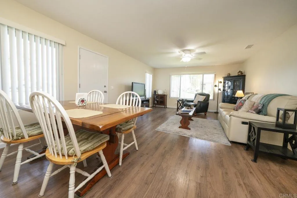 https://cdn.realtyfeed.com/cdn/127/306589703/2b1c1cce58520da420c7861fb26986c9.webp