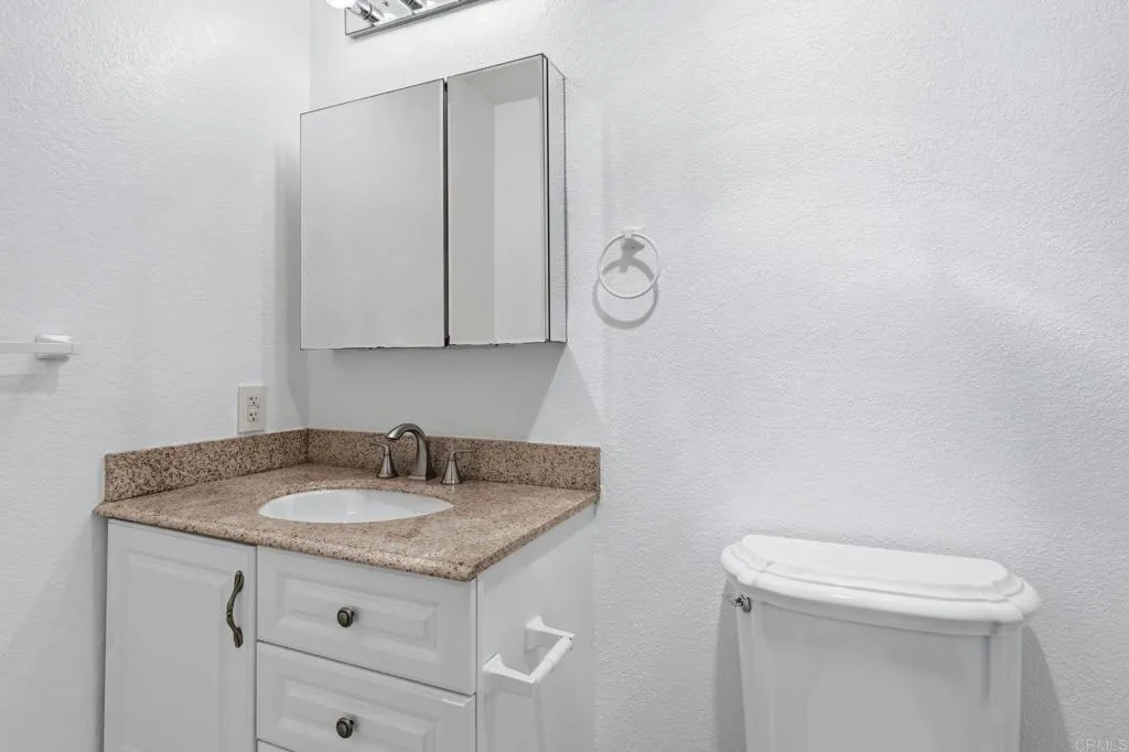 https://cdn.realtyfeed.com/cdn/127/306589704/1df04b35730b8a3d450f3ca21619dd9c.webp