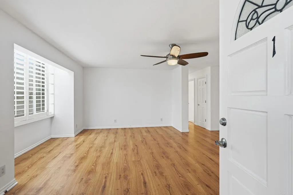 https://cdn.realtyfeed.com/cdn/127/306589704/3a31fe91a974cf3f75b26591f6904dc6.webp