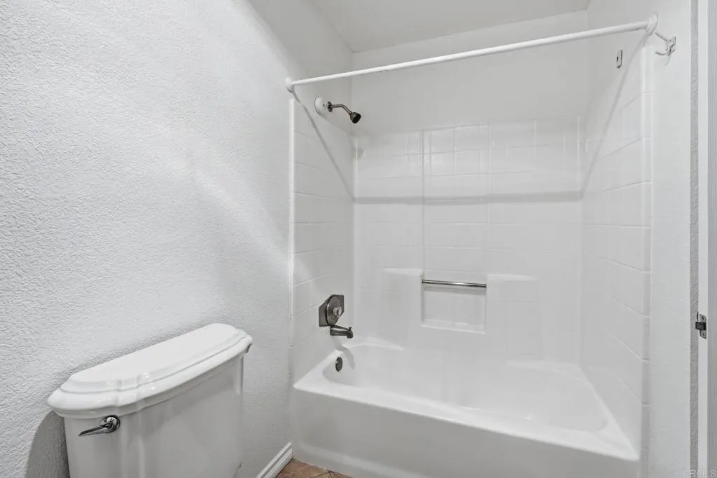 https://cdn.realtyfeed.com/cdn/127/306589704/6bc1d023548b449ab8fc8f4456dc31ac.webp