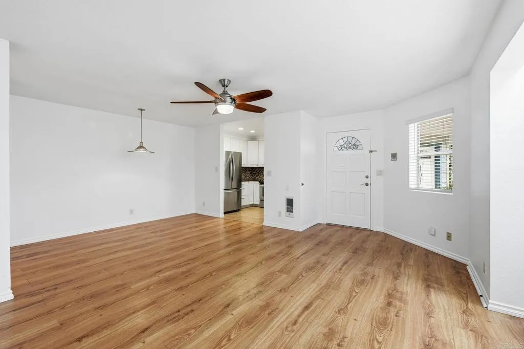 https://cdn.realtyfeed.com/cdn/127/306589704/90660f83cf19cdb3aa9ee7f8563517c2.webp