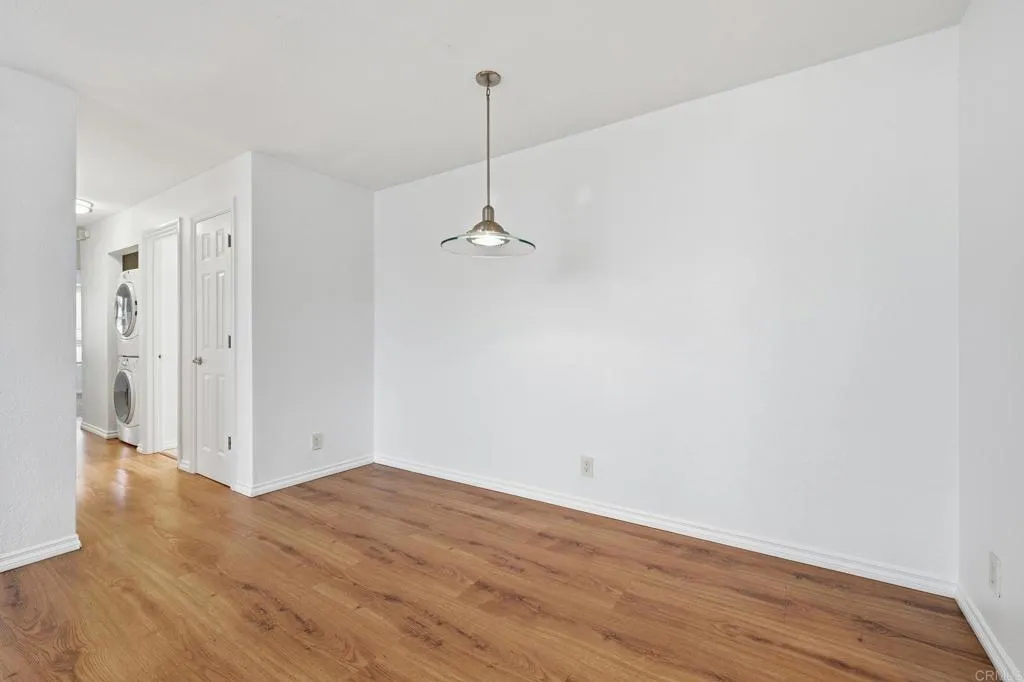 https://cdn.realtyfeed.com/cdn/127/306589704/c1f655287b9e1be1161302cfeac47e20.webp