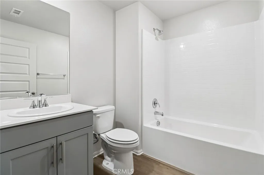 Photo #10: OC25254174 Listing: Photo #10
