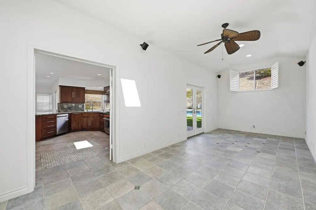 https://cdn.realtyfeed.com/cdn/127/306589795/5ab53df93a893d4c6db229377706411a.webp