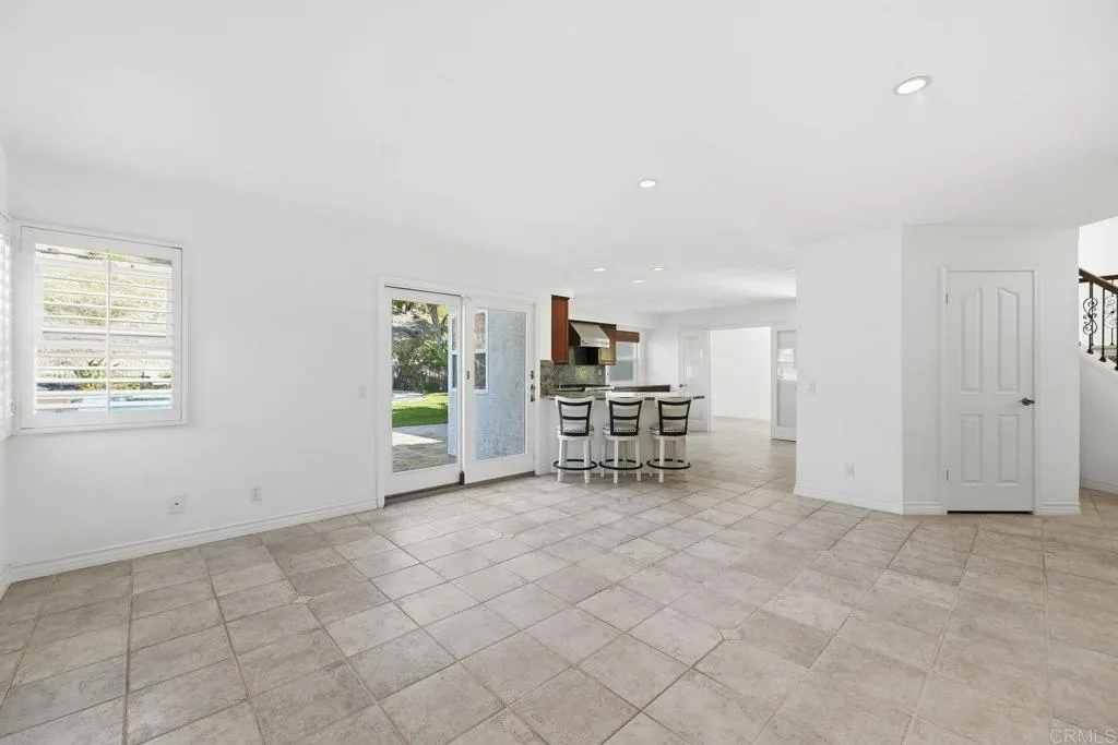 https://cdn.realtyfeed.com/cdn/127/306589795/aacbb7b2072157312f483a5e23b550fe.webp