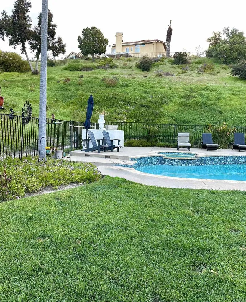 https://cdn.realtyfeed.com/cdn/127/306589795/b88305d2b7c9f70c3a8e11bb8c0b96aa.webp