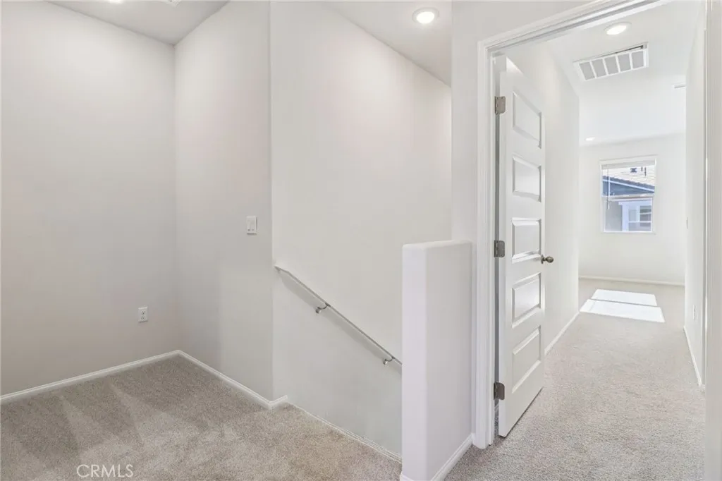 https://cdn.realtyfeed.com/cdn/127/306589797/ae55d7905b80c8f9b70aa5abdc5bf835.webp