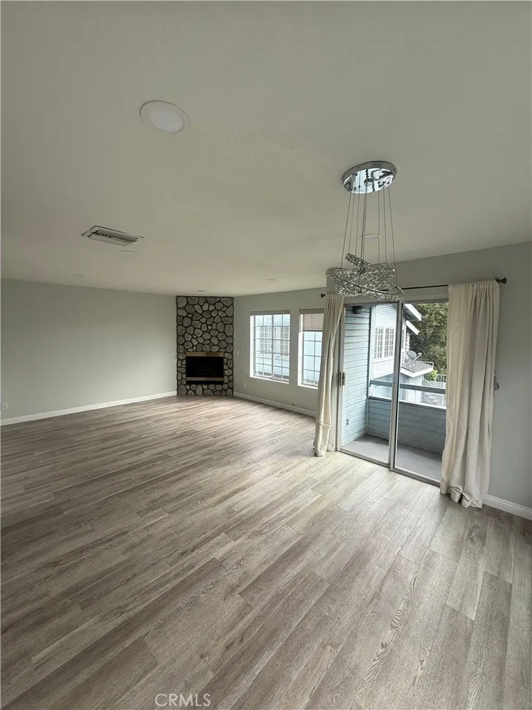 2248 Del Mar Unit 7, Montrose, CA 91020 - Photo 5 of 23, Montrose, CA