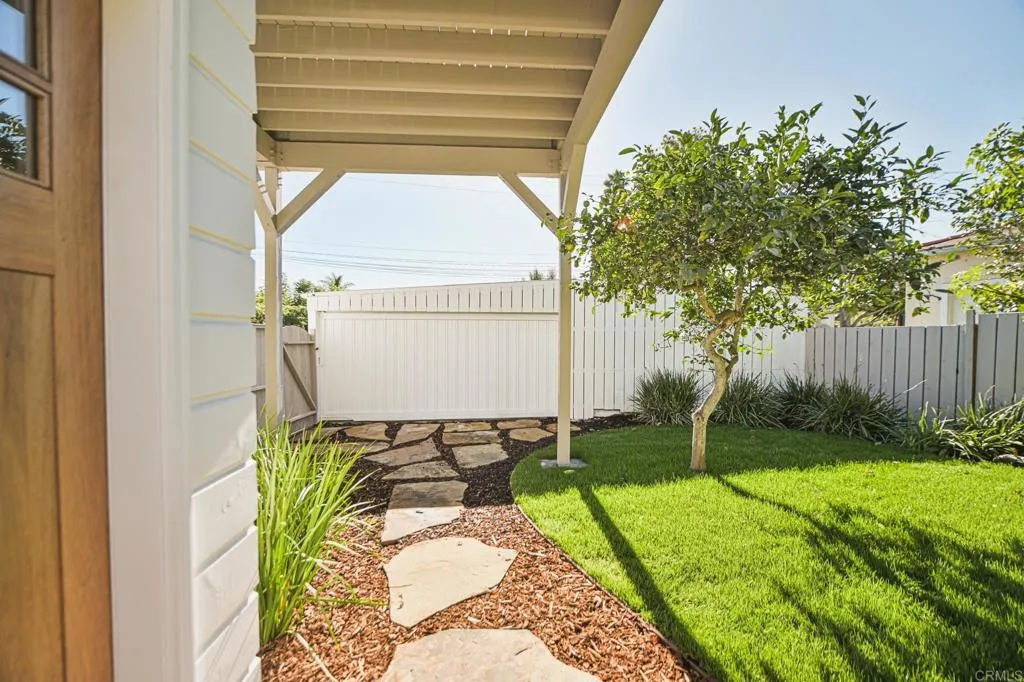https://cdn.realtyfeed.com/cdn/127/306589975/4af16ffc9f1246c6c189ac6fb28b9aad.webp