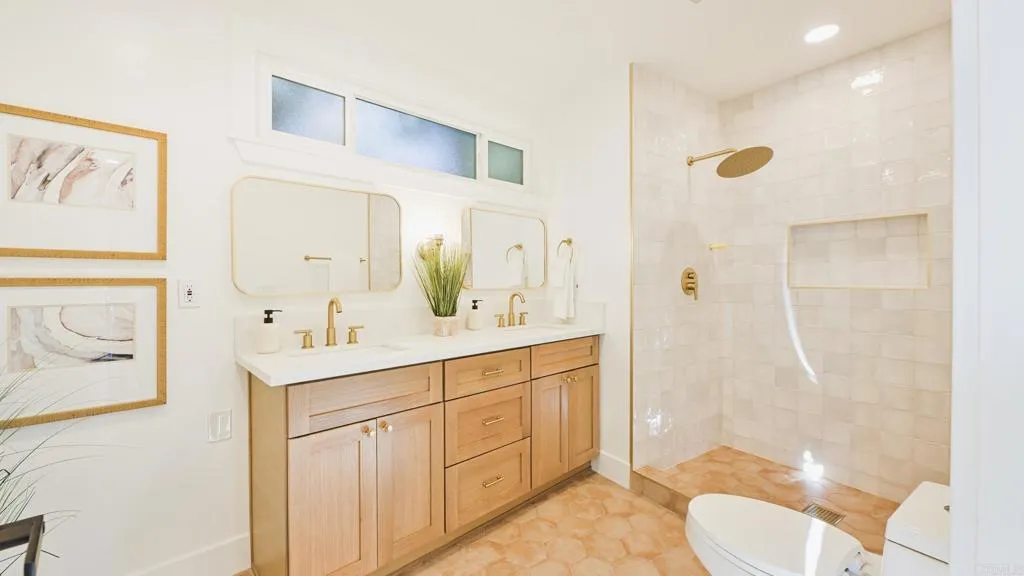 https://cdn.realtyfeed.com/cdn/127/306589975/54652564343ac30a350408b3e6165ae4.webp