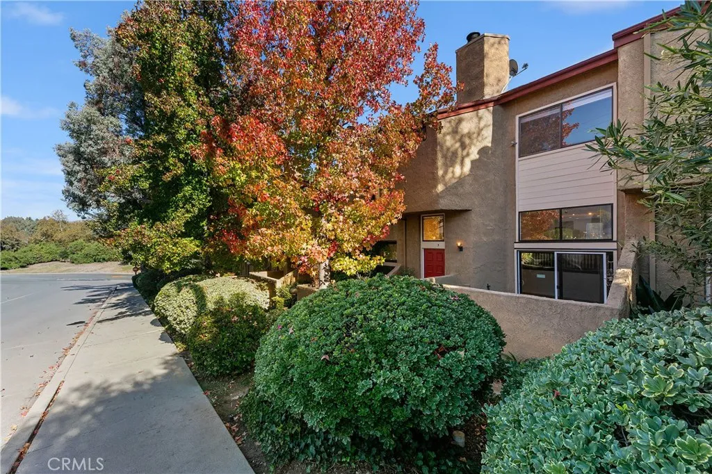 28156 Driver Avenue Unit 5, Agoura Hills, CA 91301 - Photo 2 of 32, Agoura Hills, CA