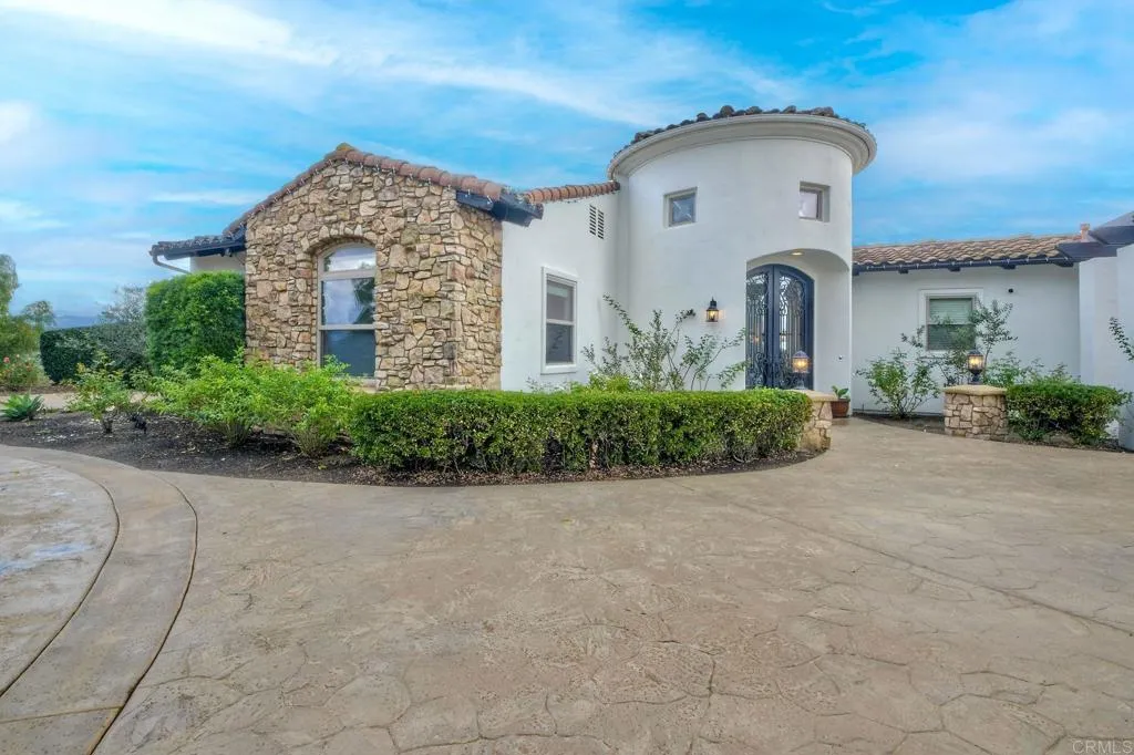 https://cdn.realtyfeed.com/cdn/127/306590078/6d9d9d02188e0fa32176aa21c959f38b.webp