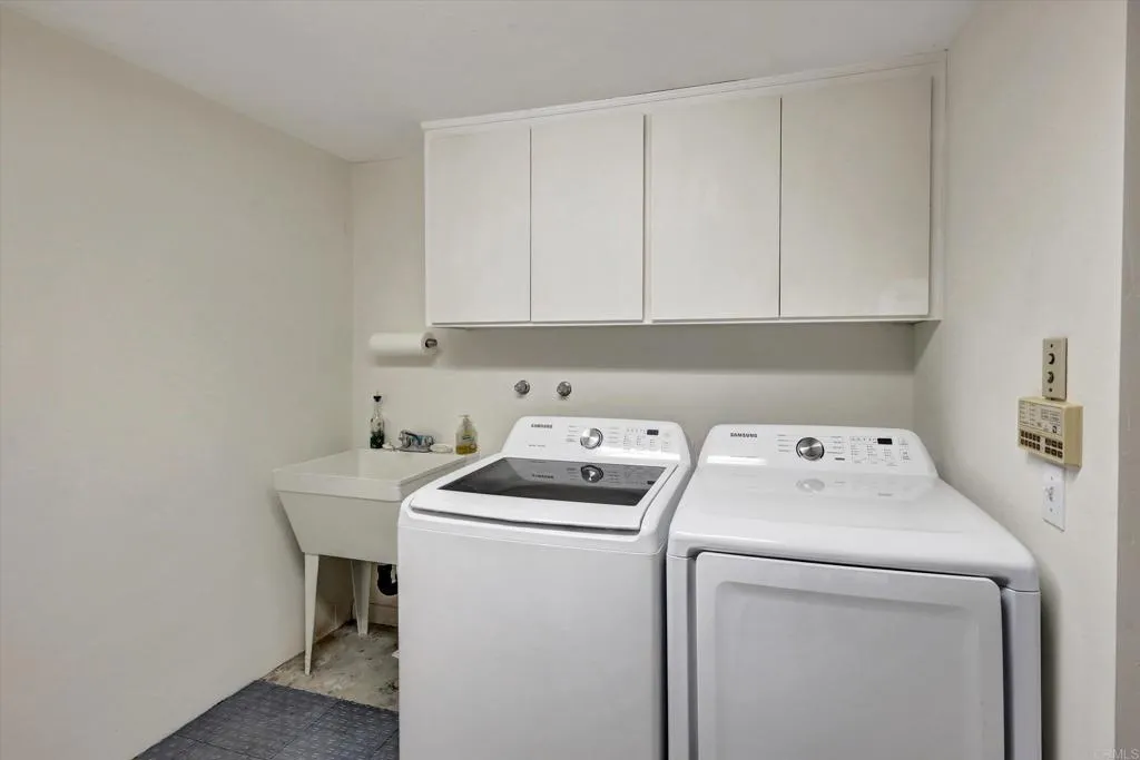 https://cdn.realtyfeed.com/cdn/127/306590117/6cea2ab227d0adfce510468225cfa532.webp