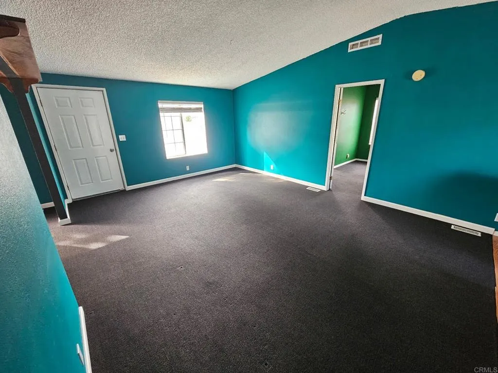 https://cdn.realtyfeed.com/cdn/127/306590246/c25b7005520bd04ba375d94c9003acb0.webp