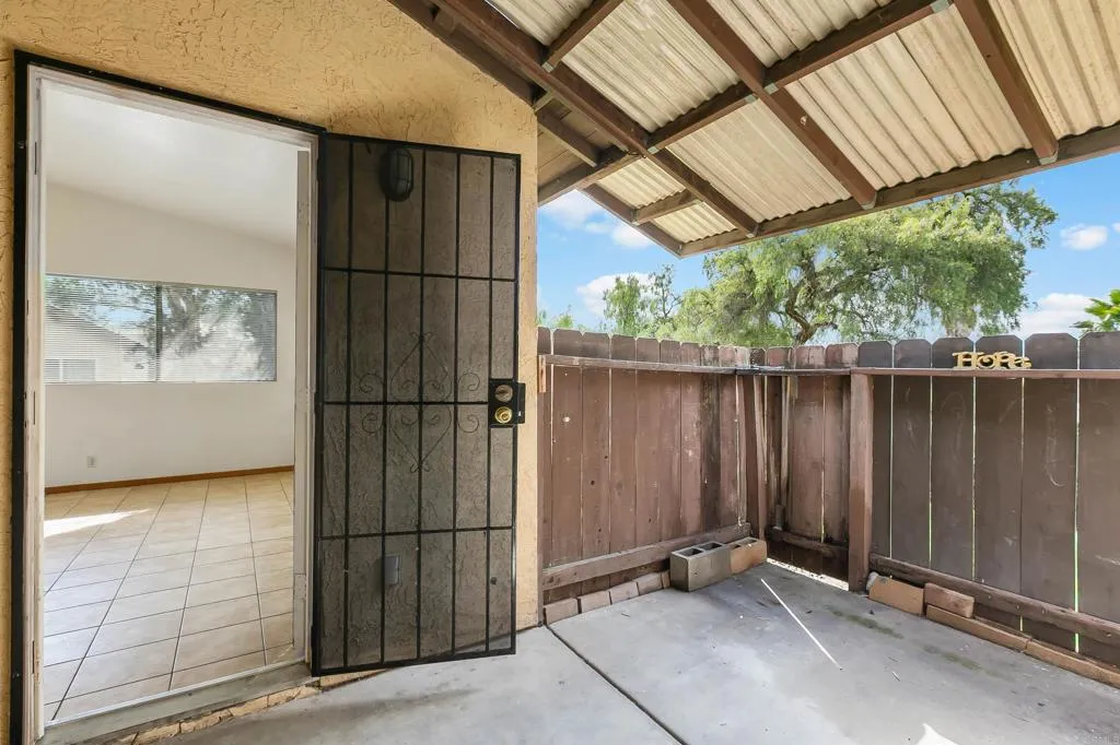 https://cdn.realtyfeed.com/cdn/127/306590281/357569013590b4ce353f37db37880064.webp