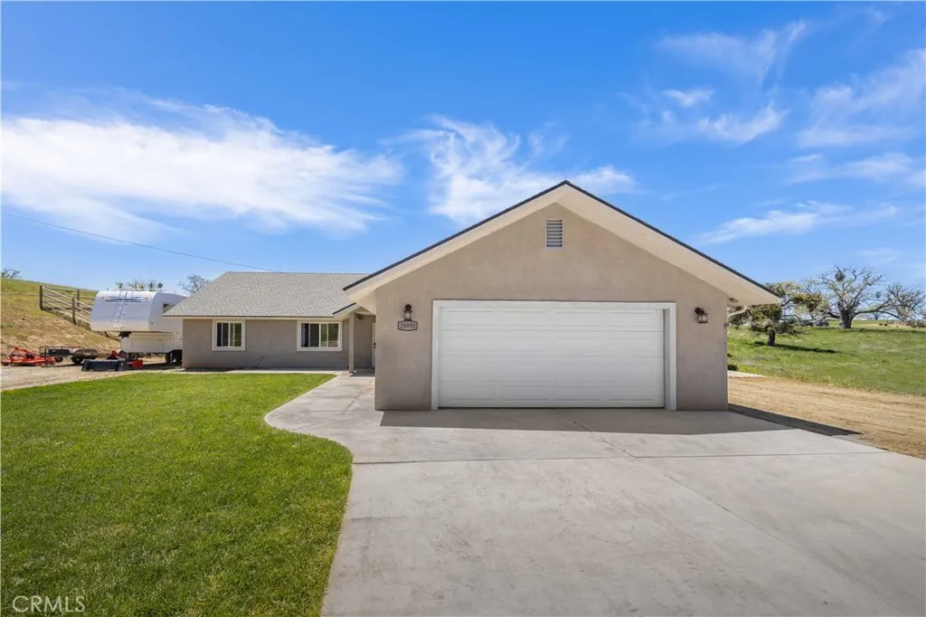29990 Horsethief Drive, Tehachapi, CA 93561 - Photo 2 of 33, Tehachapi, CA