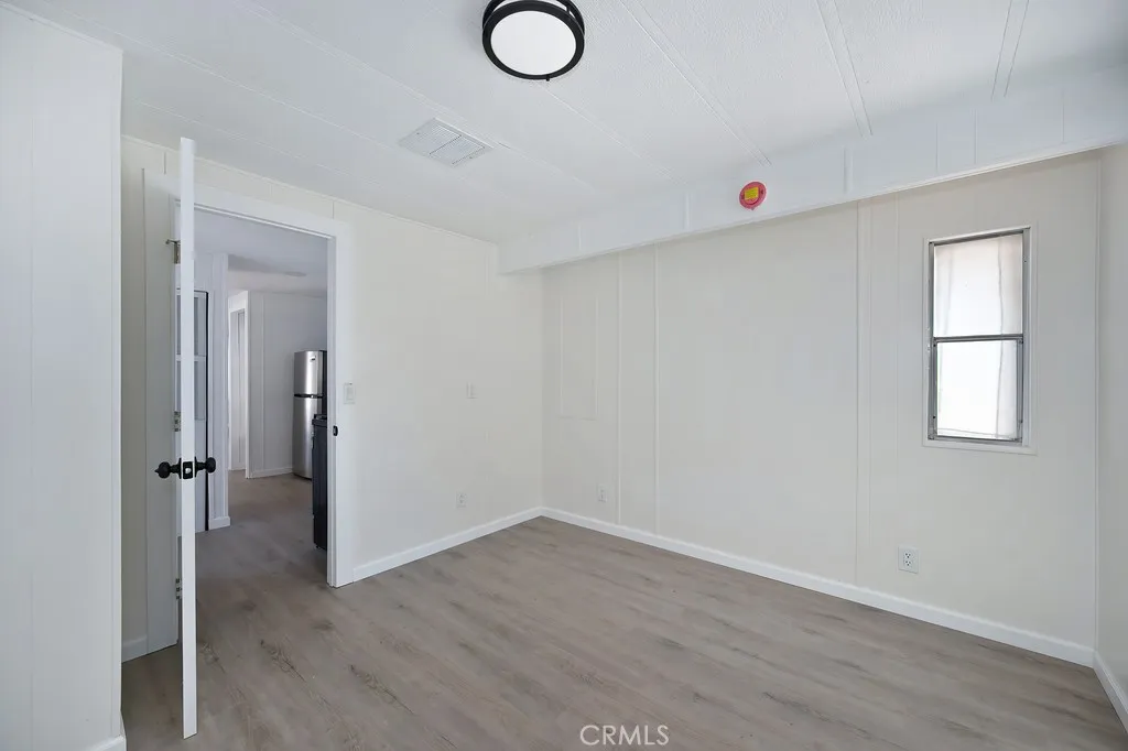 https://cdn.realtyfeed.com/cdn/127/306590346/b69cbb1f5d37964920d3193ee99a9cf6.webp