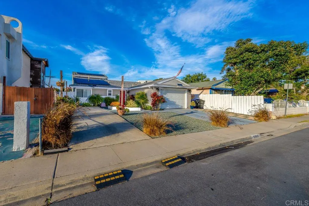 https://cdn.realtyfeed.com/cdn/127/306590460/079caebe39d1974b268e11ec1bea36ce.webp