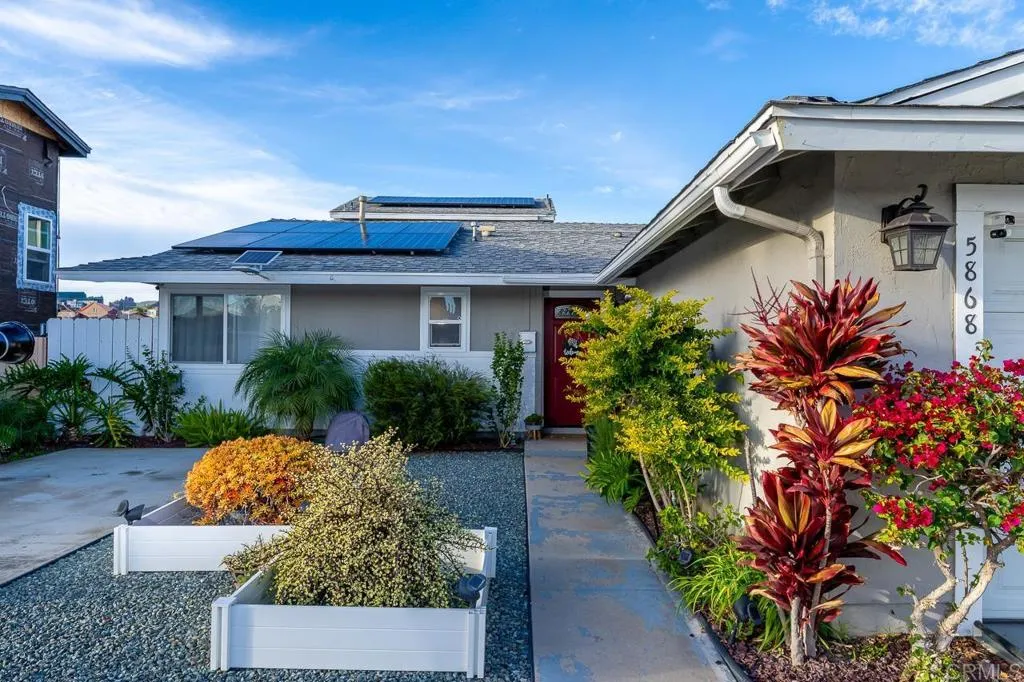 https://cdn.realtyfeed.com/cdn/127/306590460/23ab2f70625bbc9daaf8c50a25b77707.webp