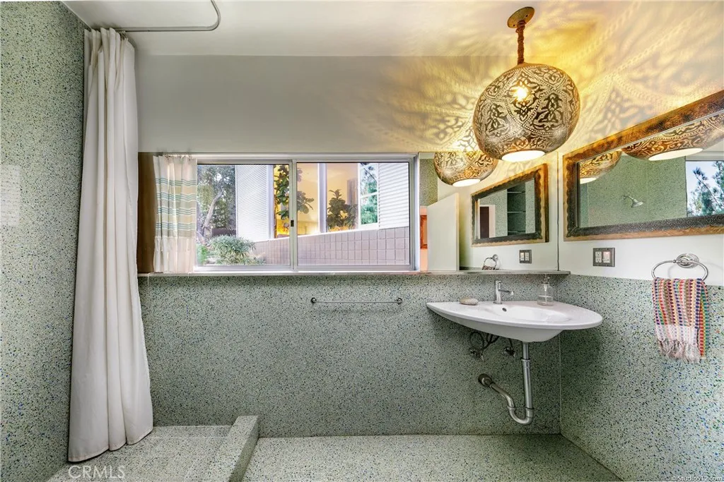 https://cdn.realtyfeed.com/cdn/127/306590505/46101c23120fcacb6bad6d33e8b61e1f.webp