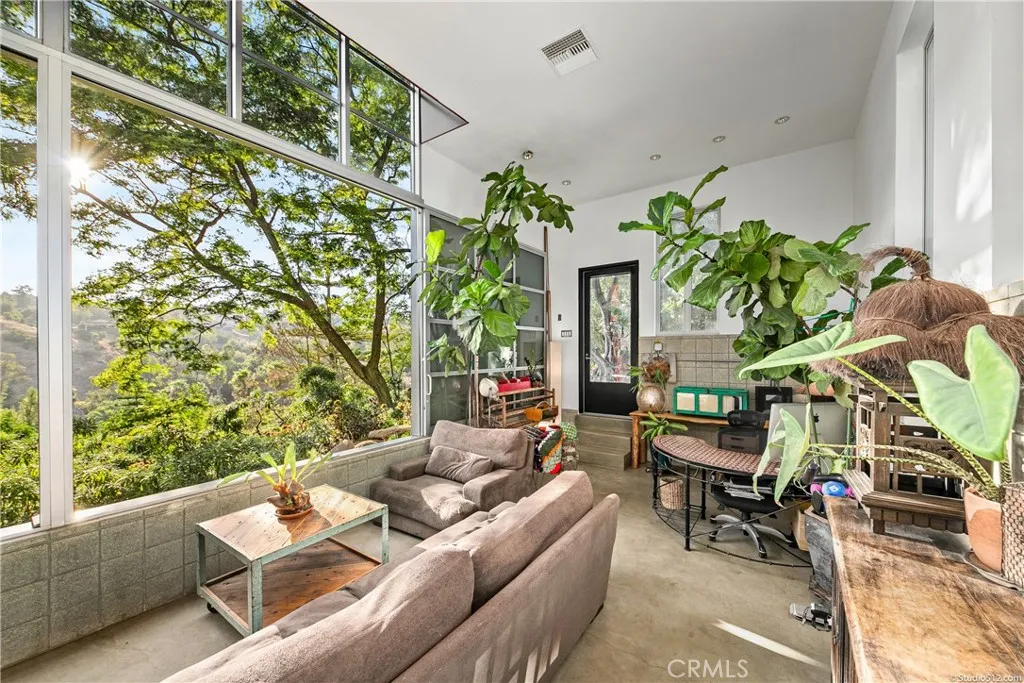 https://cdn.realtyfeed.com/cdn/127/306590505/7bd00505c1d93e8e9957d65e015ae958.webp