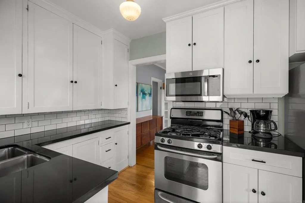 https://cdn.realtyfeed.com/cdn/127/306590573/09b481bae9a1801220a7332dc7e0aee9.webp
