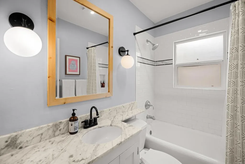 https://cdn.realtyfeed.com/cdn/127/306590573/433d5d430d6877a4474933803c7bb6d9.webp