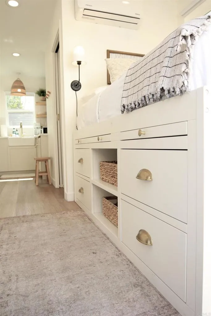 https://cdn.realtyfeed.com/cdn/127/306590573/641491bb61b8f99285049aa32eea1b7a.webp