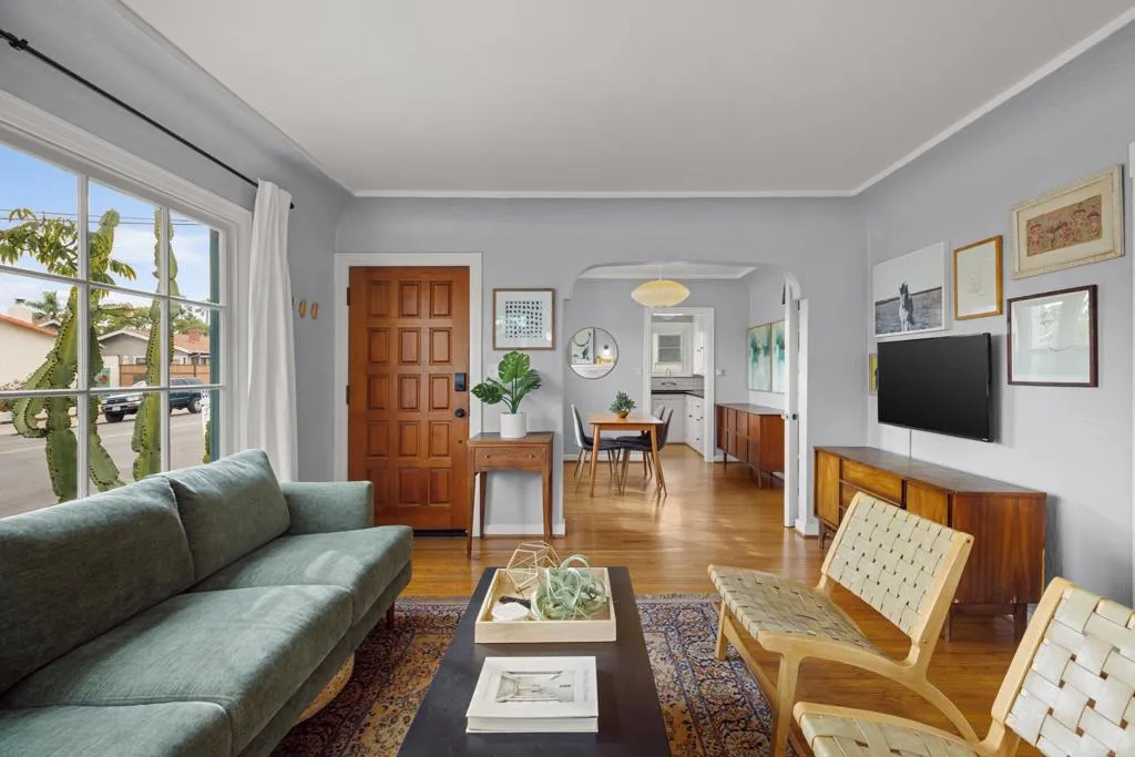 https://cdn.realtyfeed.com/cdn/127/306590573/9e7e93638e651e20f7287cc18c4d1ea7.webp