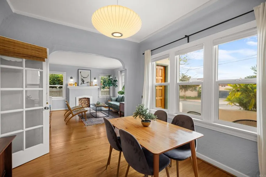 https://cdn.realtyfeed.com/cdn/127/306590573/bdc796cb7336f2f154f72ef24103c709.webp