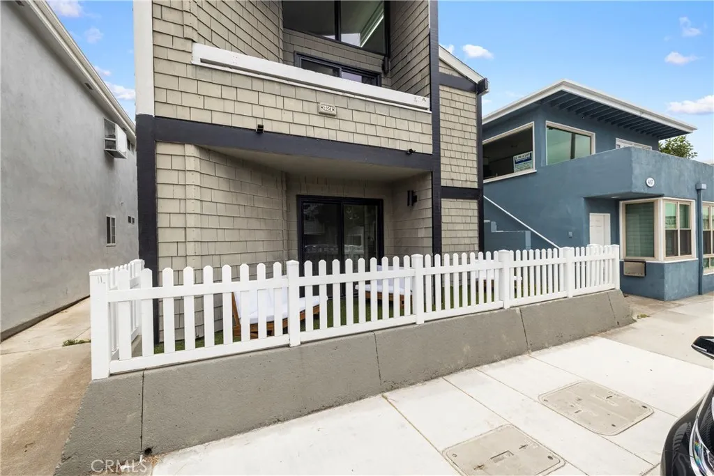 Newport Beach, CA 92661