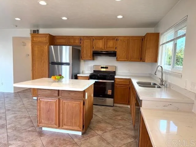 San Marcos, CA 92069