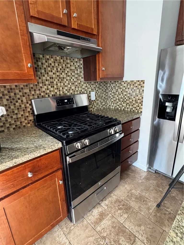 Costa Mesa, CA 92627