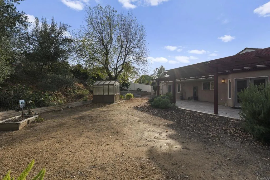 https://cdn.realtyfeed.com/cdn/127/306590634/51642f31daed60c3beae74016523c4a9.webp