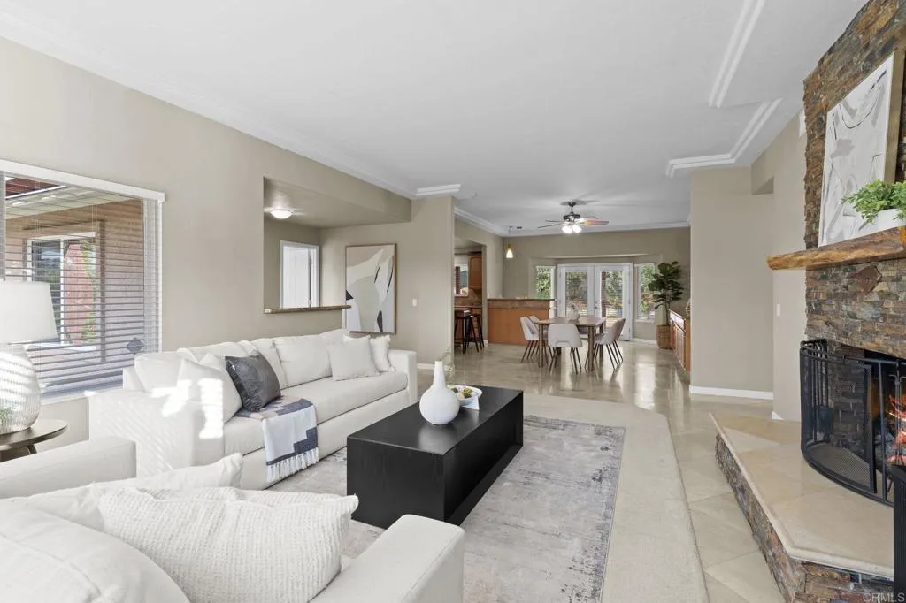 https://cdn.realtyfeed.com/cdn/127/306590634/714d34c34e843caa44b3987c47550dd8.webp
