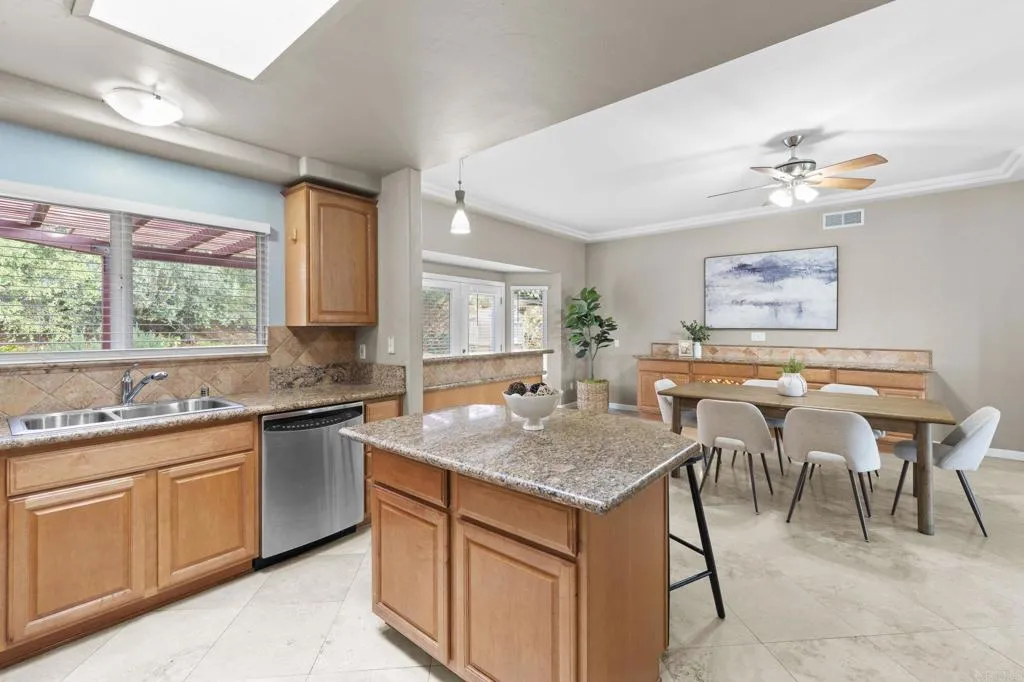 https://cdn.realtyfeed.com/cdn/127/306590634/9a8c71a88cf298133bb81919789eb7fb.webp