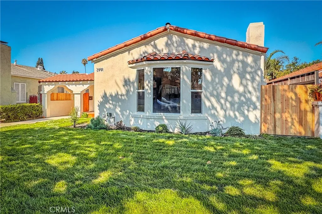 Los Angeles, CA 90008