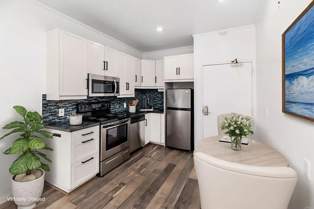 https://cdn.realtyfeed.com/cdn/127/306590705/86347e04d254430bd50a62926617807d.webp